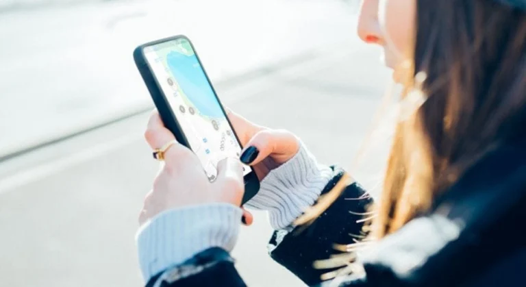 The Kolumbus app on a phone